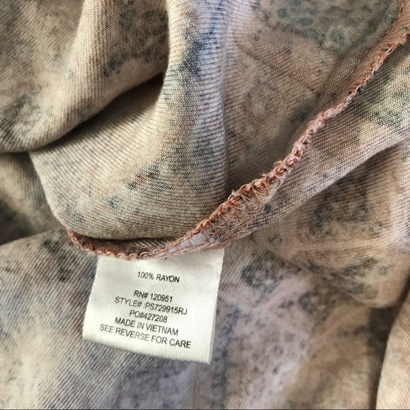 🛍3 FOR $25- HIPPIE ROSE- BOHO STYLE DRESS - Picture 6 of 7